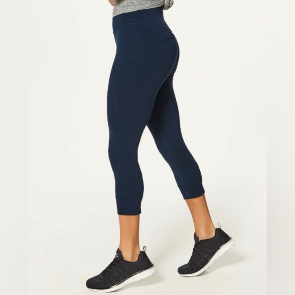 Lululemon‎ || In Movement Crop Everlux 19" Leggings in Nocturnal Teal 6